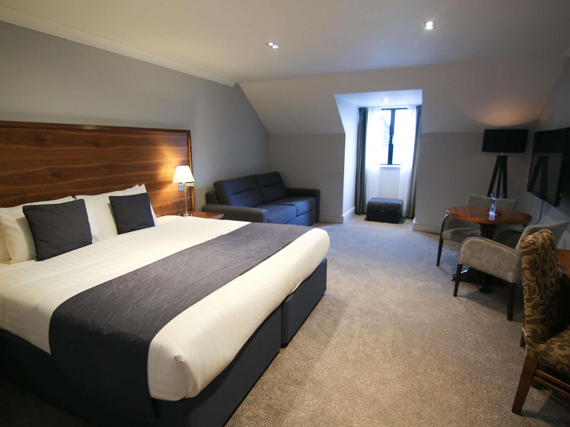 Deluxe Room One Double or Twin Beds One Single Sofa Bed,1772045743:JPEG